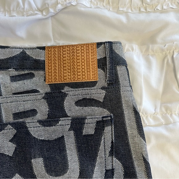 Marc Jacobs The Monogram Oversized Jeans - Picture 5 of 9